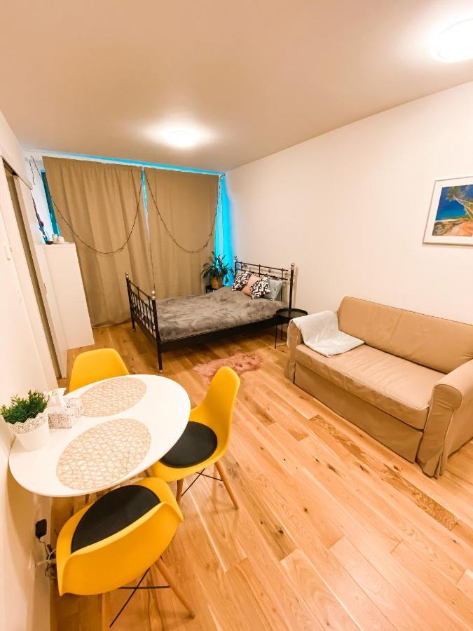 Lovely Studio Apartment, Free Parking 1,55 Hight Prag Exteriör bild